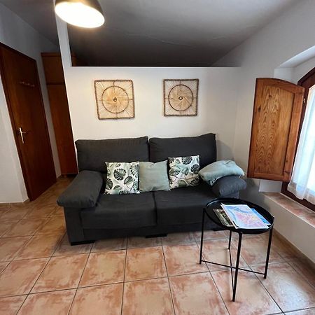 Buhardilla Para Dos En Can Mingu Besalú Kültér fotó