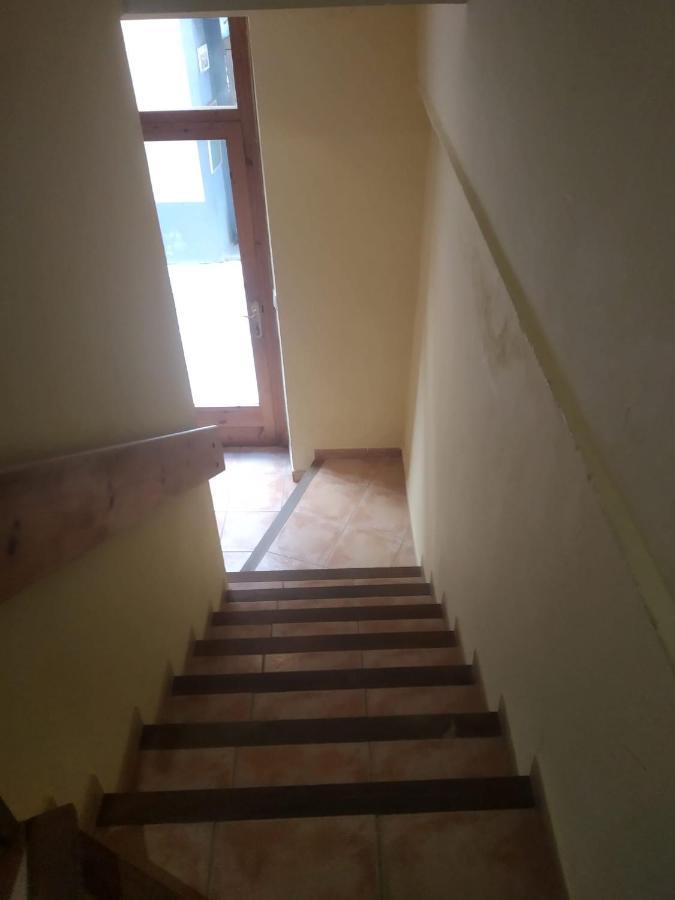Buhardilla Para Dos En Can Mingu Besalú Kültér fotó